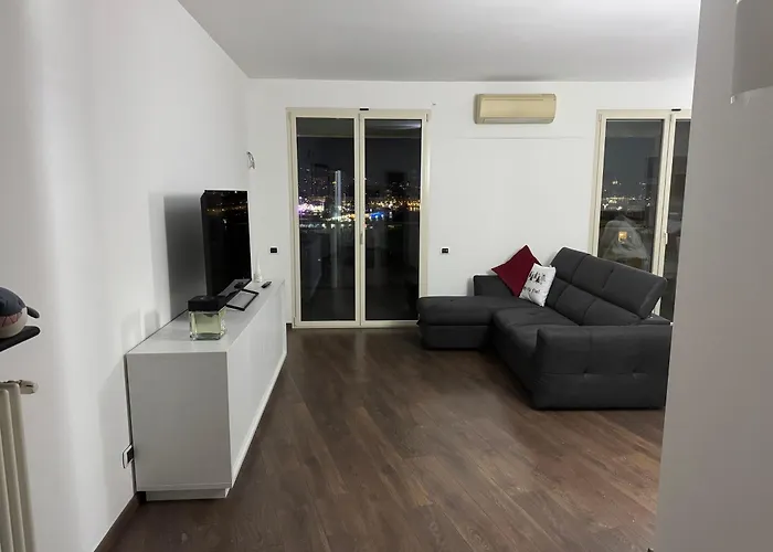 Διαμέρισμα Lanternalba Con Vista Sul Porto Antico