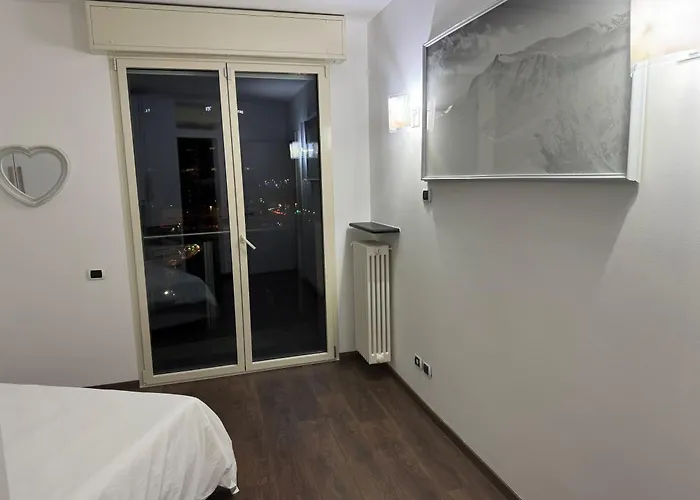 Διαμέρισμα Lanternalba Con Vista Sul Porto Antico