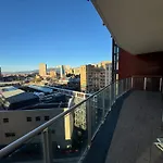 Lanternalba Con Vista Sul Porto Antico