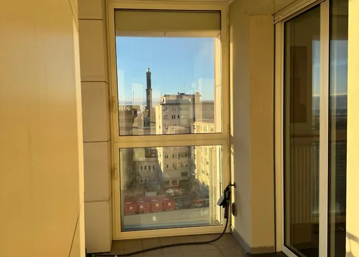 Lanternalba Con Vista Sul Porto Antico Appartement *