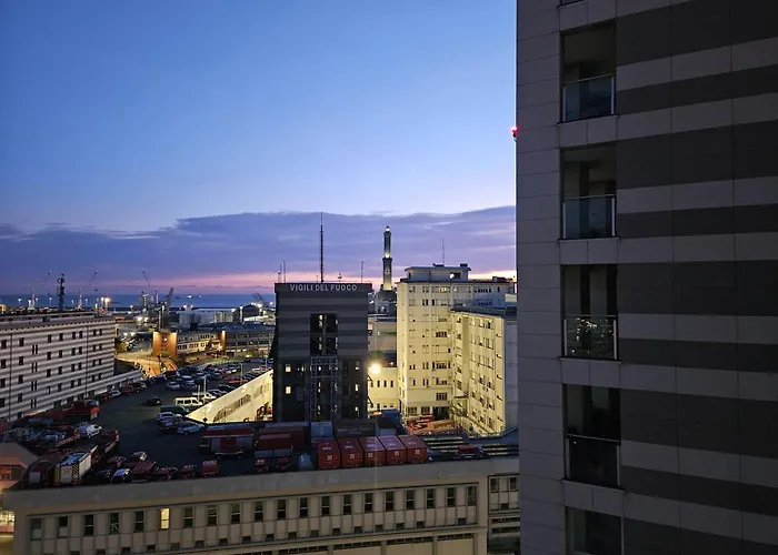 Lanternalba Con Vista Sul Porto Antico Appartement *