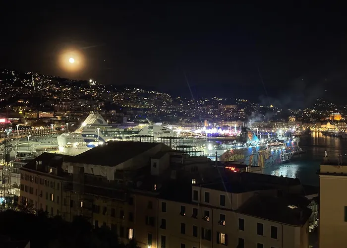 Lanternalba Con Vista Sul Porto Antico *
